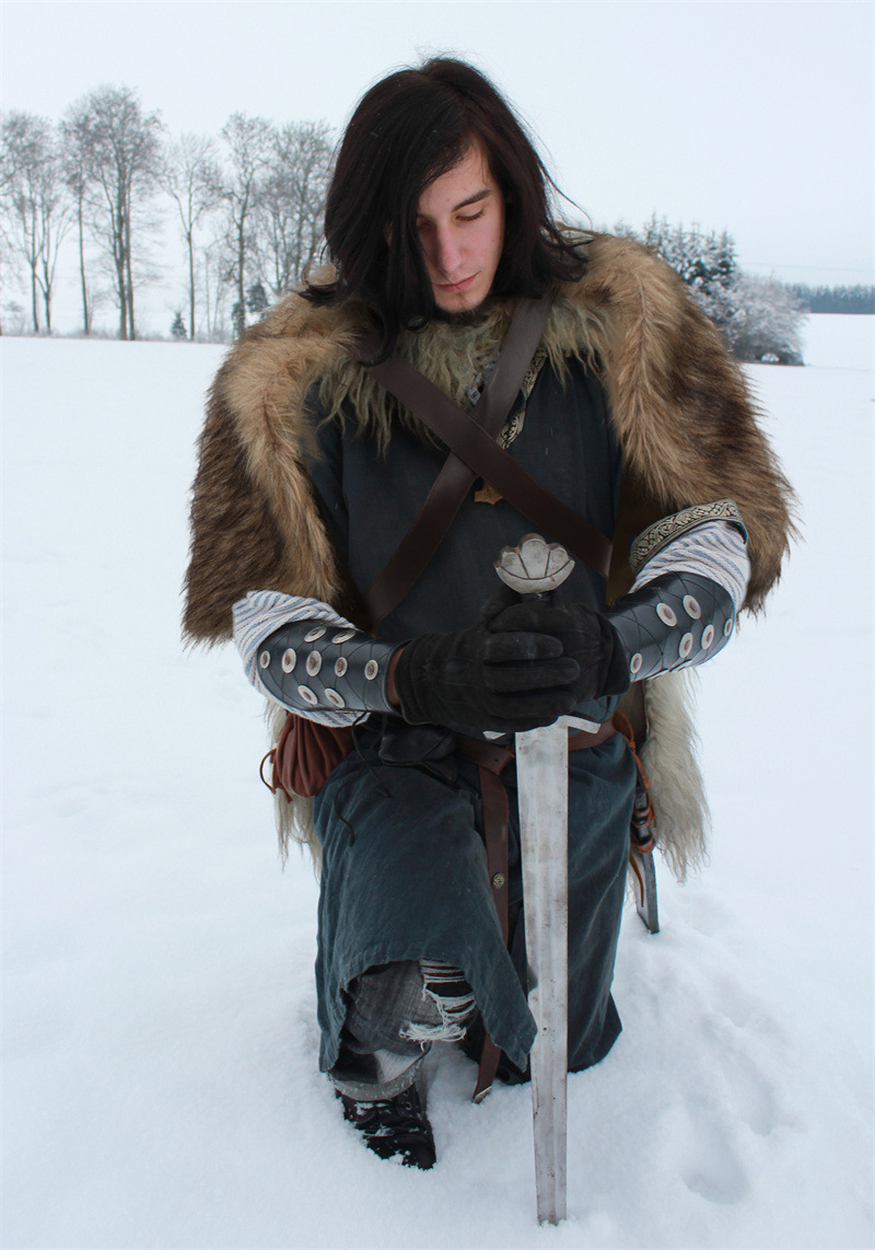 Viking Cloak Faux Fur Collar C - مراجعة Jacket Winter Clothing وسعره