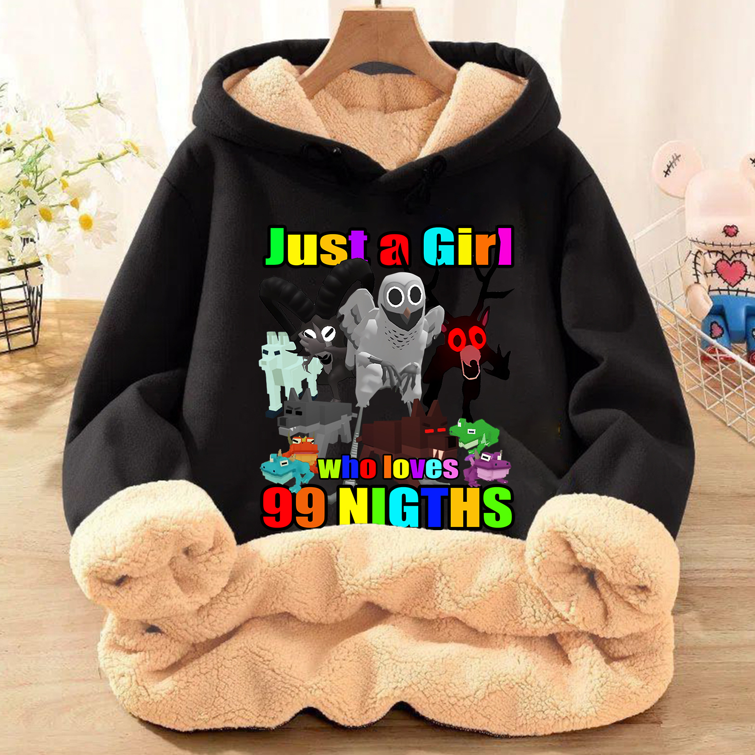 99 Night in The Forest Fleece  - مراجعة Winter Clothing Game وسعره