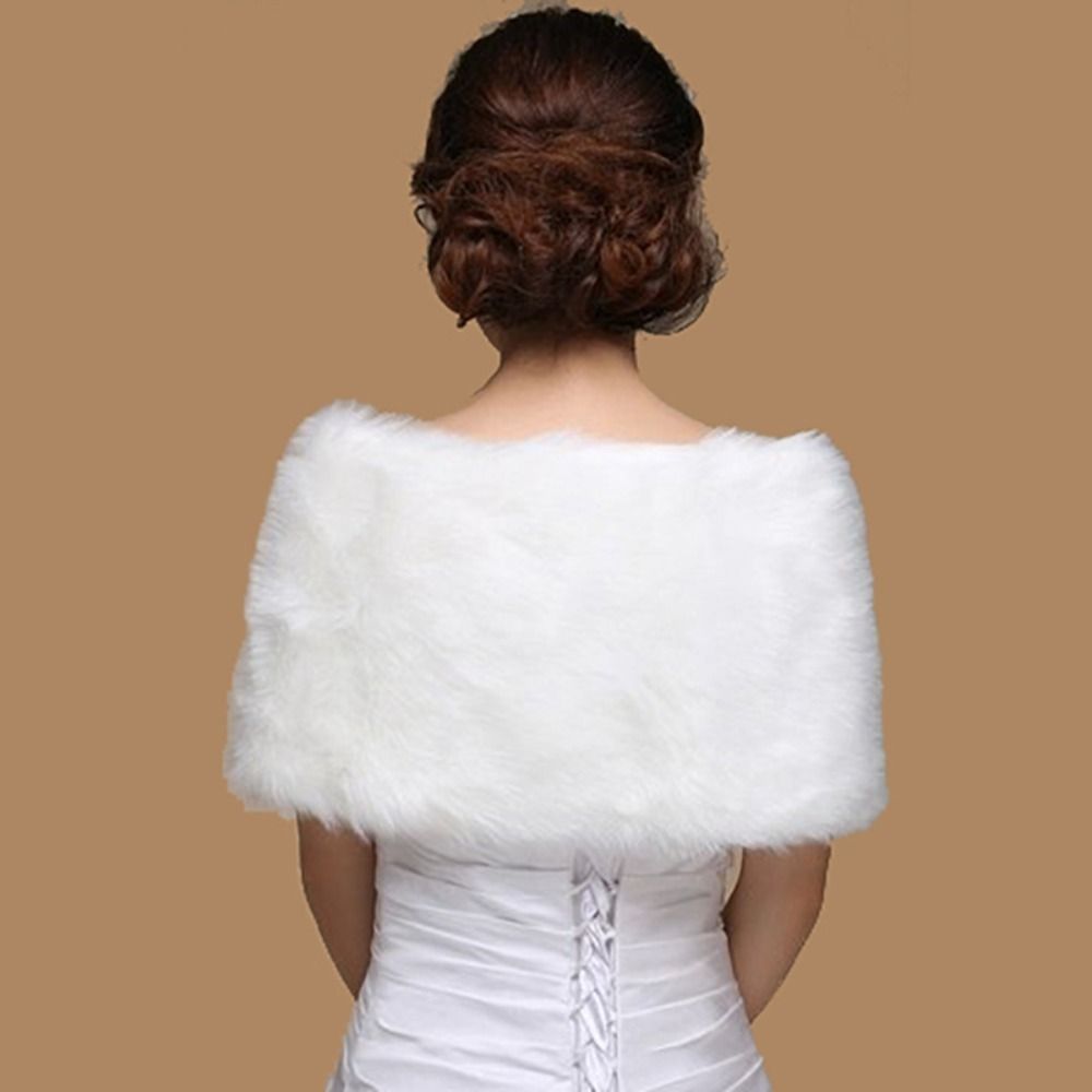 Winter Cape White Fur Shawl We - مراجعة Jacket Winter Clothing وسعره
